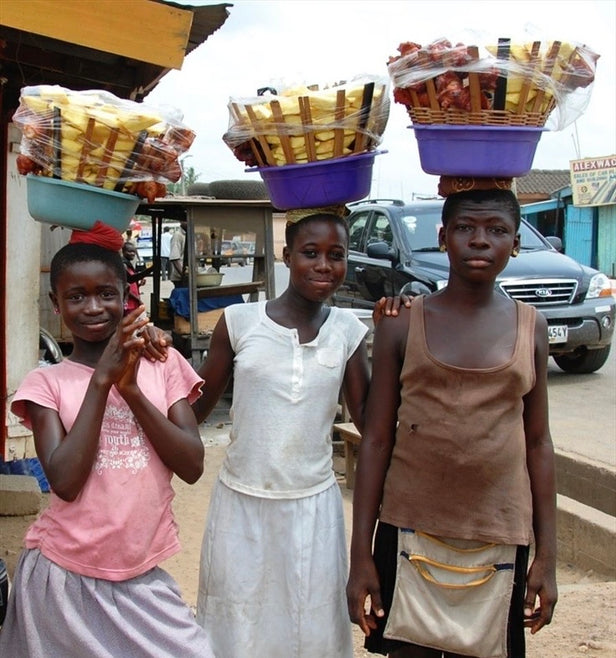 Faça um donativo para Youths Pioneering a Future Africa - Levar educação e cuidados às crianças de rua do Gana