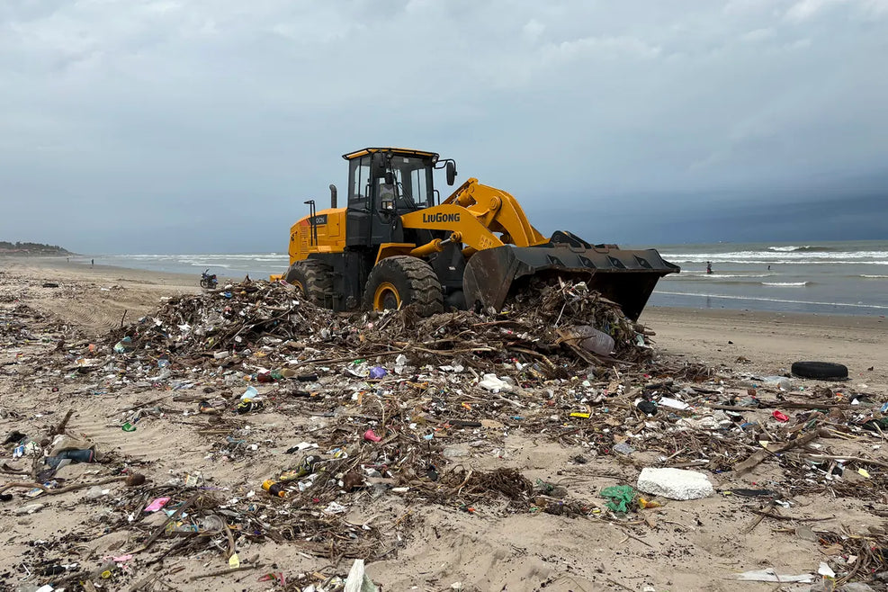 Support Beach Cleanup and Coastal Restoration in Ghana
