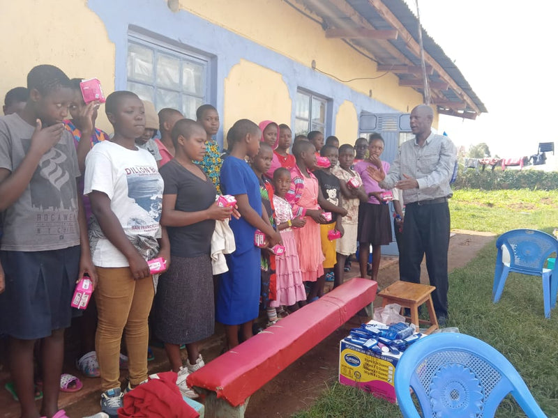 Soutenir Hope Adongo : Autonomiser les orphelins et les filles vulnérables grâce à l'éducation