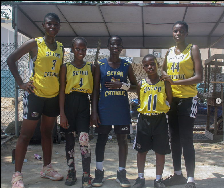 Apoie a Basketball Unite Academy para construir uma quadra de basquete comunitária