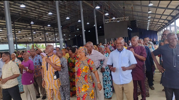 Aidez IvoryCares à nourrir et soigner les personnes âgées à Port Harcourt